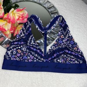 PINK by Victoria’s Secret Navy Blue Floral Lace Bralette